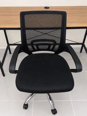مكتب و كرسي للدراسة والعمل