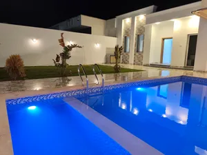 استراحتين250م جنب بعض الباعيش شارع الغاز