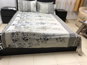 سرير لشحصين