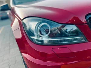2014 Mercedes Benz C 300 Sedan with Diesel Engine and Full Features - Excellent Condition