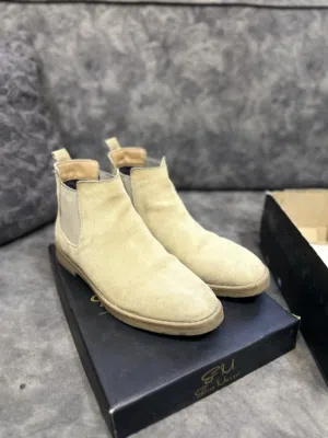 تشيلسي شوز - Chelsea shoes