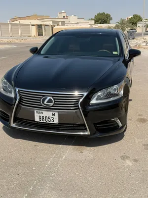 لكزس LS460