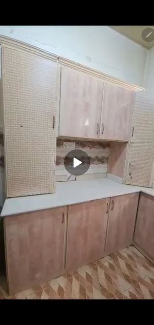 مطبخ المنيوم مع رخام زاويه عرطه