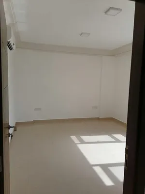 شقة للايجار في القرم - Apartment 2BHK for rent in Al Qurum