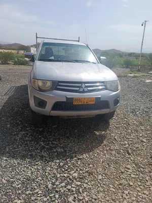 ميتسوبيشي L200 بيك اب موديل 2013 خليجي مستعملة بحالة ممتازة