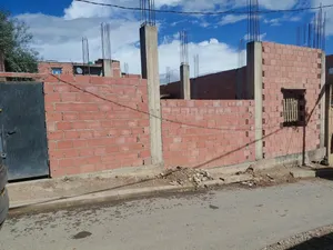هيكل carcasse مبنى على مساحة 300 م