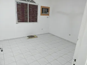 200 m2 2 Bedrooms Apartments for Rent in Muscat Al Mawaleh