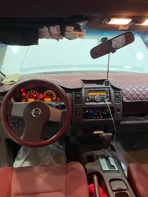 Used Nissan Navara in Al Batinah