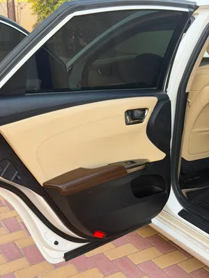 Used Toyota Avalon in Sharjah