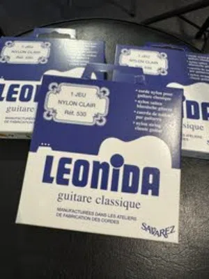 اوتار جيتار كلاسيك صناعة فرنسية Savarez 530 nylon strings و توصيل لكل المحافظات
