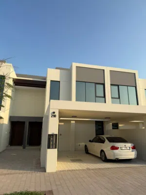 1874-m2-3-bedrooms-villa-for-sale-in-dubai-town-square