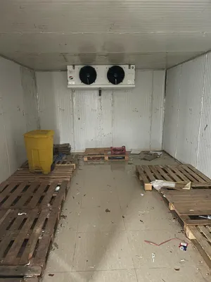 غرفة مبردة بحالة ممتازة للبيعCold room، براد للبيع كمبريسير Bitzer