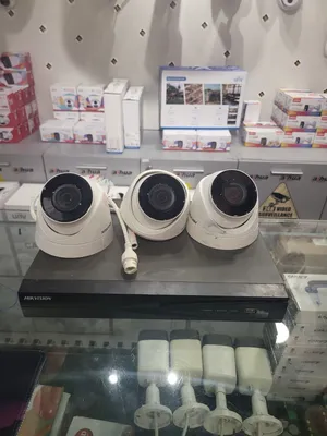 للبيع 3 كاميرات ip مع حهاز nvr