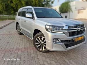 Toyota Land Cruiser GXR grand touring SUV with GCC Specs and Full Features