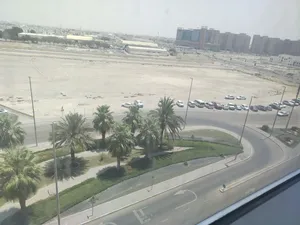 مكتب للإيجار