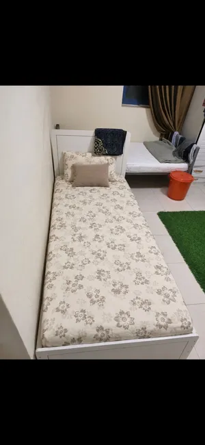 Shared accommodation for men is available