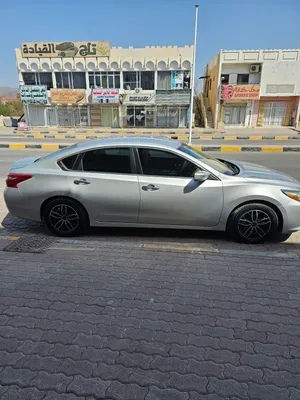 Used Nissan Altima in Al Batinah