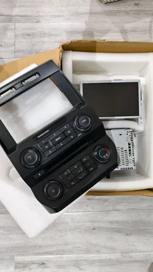 شاشة اصلية F150