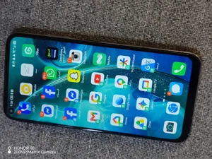 128g 8r للبيع او للبدل بحال الوكالة ما في اي نوع من المشاكل