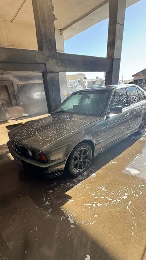 Bmw 525 مواليد 93 محدث 95