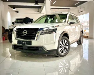 New Nissan Pathfinder in Muscat