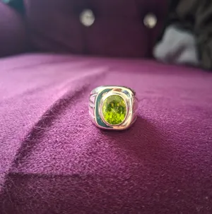 خاتم زبرجد أفغاني طبيعي غير معالج natural untreated afghanistan peridot ring