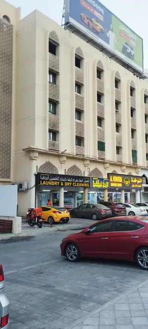 Laundry and drycling shop for sale