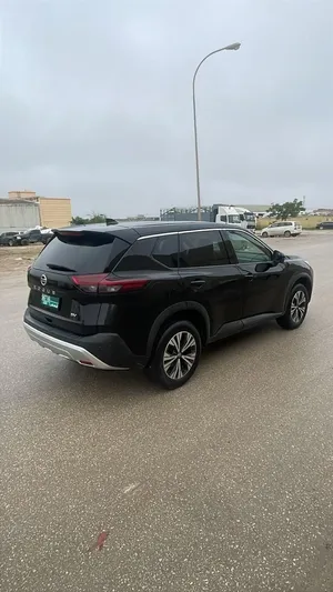 Used Nissan Rogue in Dhofar