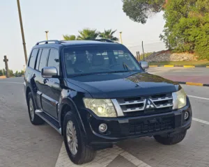 Mitsubishi Pajero 3.8 Top line GCC ميتسوبيشي باجيرو خليجي صبغ وكالة