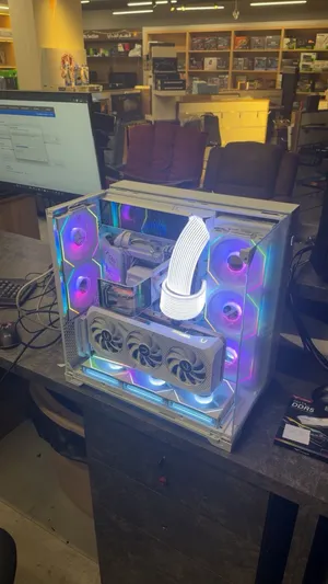 Lian Li O11 Vision Compact Tower Computer Case