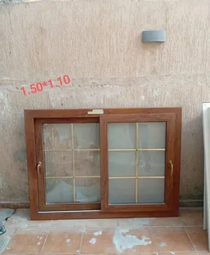 أبواب ونوافذ بي في سي والمونيوم نظيفة