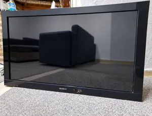 شاشة سوني LCD مرتبه استعمال قديم بسعر رمزي ورخيص جدا الشاشه شغال ميه الميه تمام