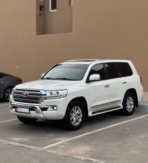 Low Mileage 2017 Land Cruiser GXR V6 Full Options Full Service History