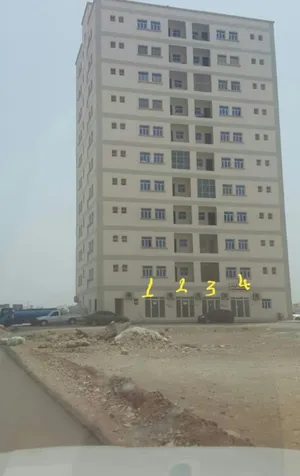 للايجار محل خلفي في موقع حيوي ونشط بالمعبيله الجنوبيه 5 على 2