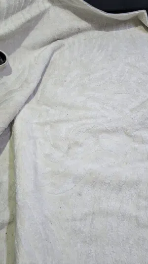 سجاد ابيض مقاس 2.5في 3.5