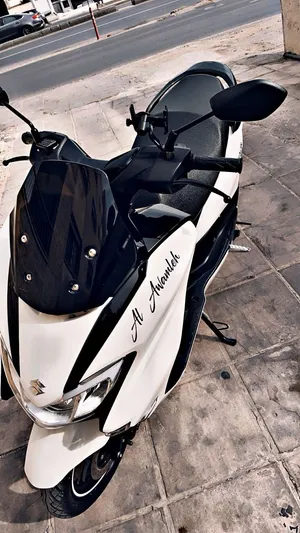 سكوتر سوزوكي بحالة الجديد لقطة مديل 2023