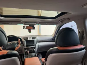 Lexus LS460