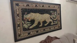 برواز كويتي هاند ميد حجم كبير تقريبا عرض مت120 يغطي واجهه كبيره بسعر ممتاز