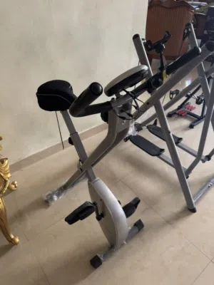2 جهاز كارديو مستعمله خفيف جدا وبحالتها  الجديده ( جهاز الغزال + جهاز العجله )