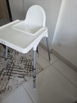 كرسي اطفال ايكيا  بحاله ممتازه جدا