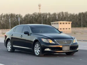 Lexus LS 460 2009, American Specs very very clean car and very good condition / only 22000 aed