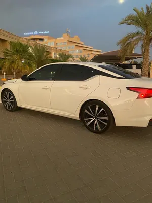 Used Nissan Altima in Buraimi