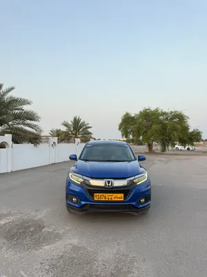 للبيع هوندا HRV 2021 خليجي وكالة عمان رقم 1 بحالة ممتازة وسيرفس الوكالة GCC Oman car full option