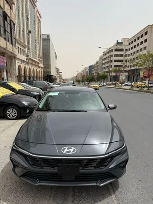 Sedan Hyundai in Amman