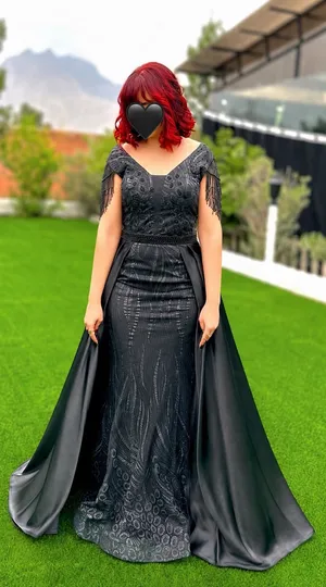 Elegant Black Evening Dress