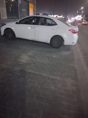 تويوتا كورولا 2015