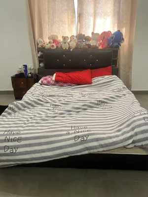 Bed queen size 180x200 with mattress