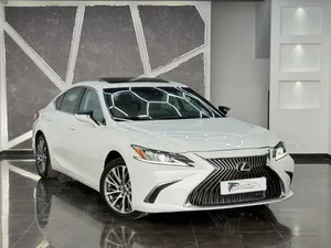 لكزس Es350 موديل 2020 تسجيل تامين سنة من وقت الشراء