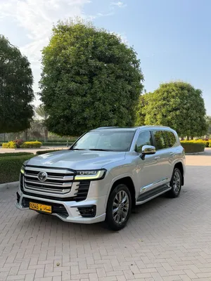 لاند كروزر Vxr 2022 وكاله الفطيم سيرفس وكاله بهوان .