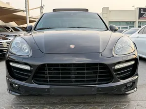 Used Porsche Cayenne in Sharjah